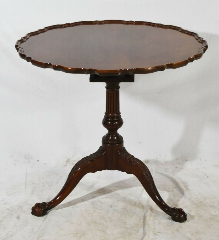 Baker Historic Charleston Carved Chippendale Mahogany Pie Crust Tilt Top Table gallery