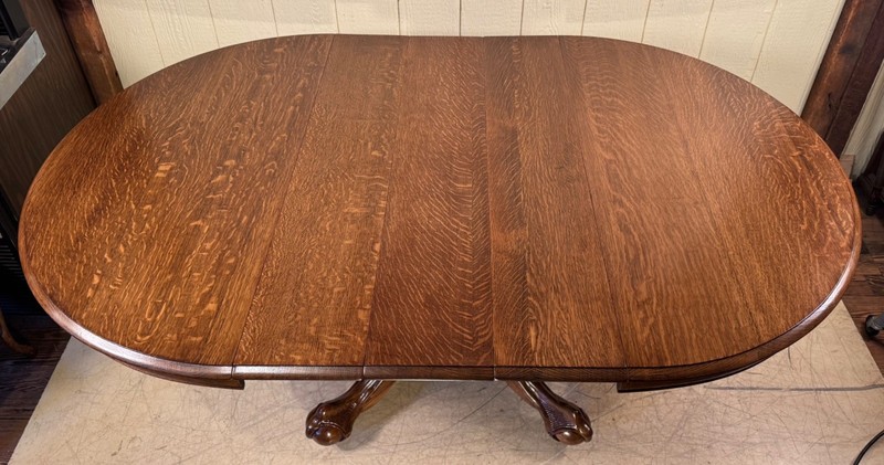 Antique Oak Hastings Table Co. Table with 5 original leaves gallery