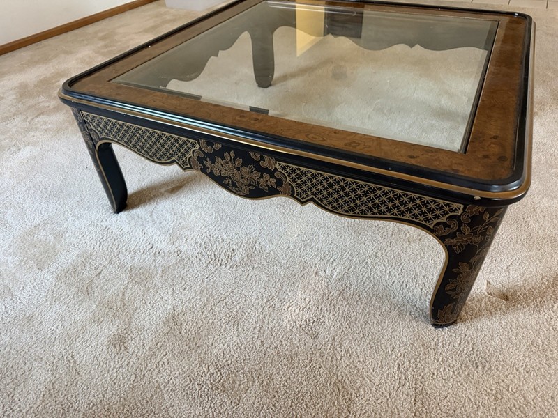 Drexel Heritage Et Cetera Collection Lacquered Asian Chinoiserie 42" Table gallery