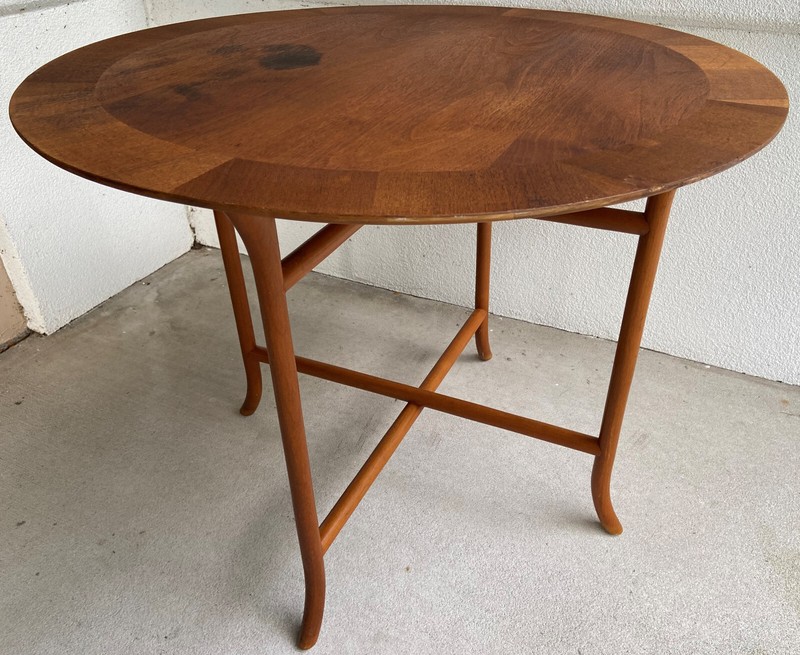 Mid-Century Modern 30" Occasional Table by T. H. Robsjohn Gibbings for Widdicomb gallery