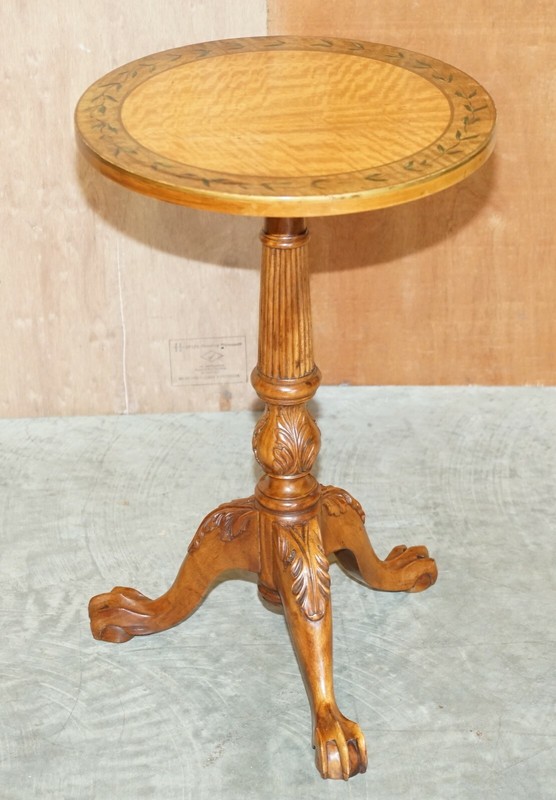 PAIR OF ANTIQUE VICTORIAN SHERATON CLAW & BALL SATINWOOD TRIPOD SIDE END TABLES gallery