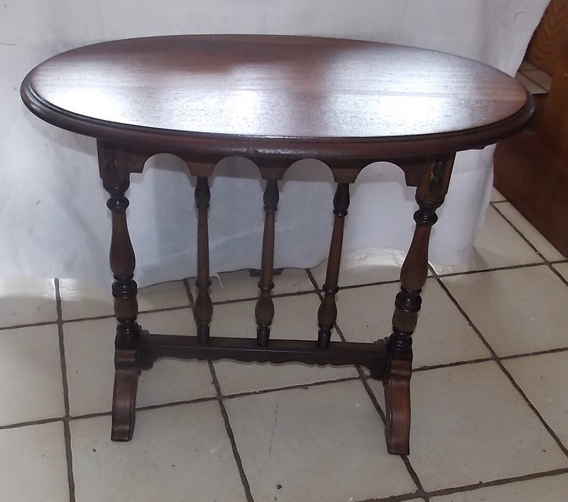Mahogany Mid Century Oval End Table / Side Table (ET214) gallery