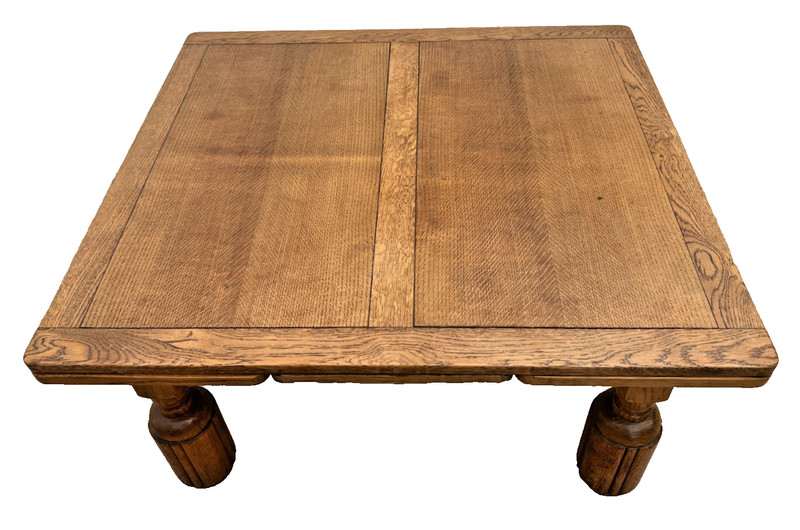 Farmhouse English Tudor Expansion Coffee Table Turned Bulbous legs Quarter sawed gallery