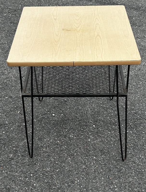 Vintage MCM Mid Century Modern Wrought Iron Hairpin Legs Formica Side Table Rare