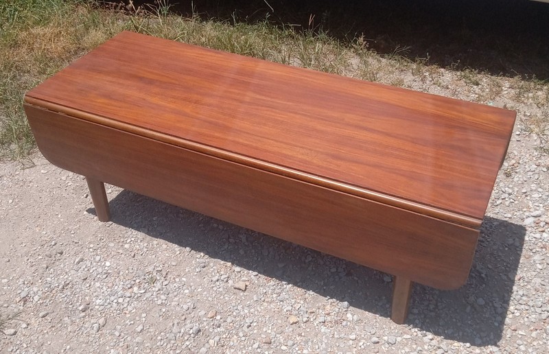 Walnut Dropleaf Coffee Table (CT-38)