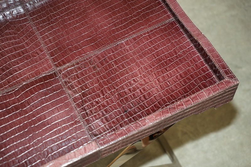 STUNNING VINTAGE CROCODILE ALLIGATOR PATINA LEATHER FOLDING CHROME TRAY TABLE gallery