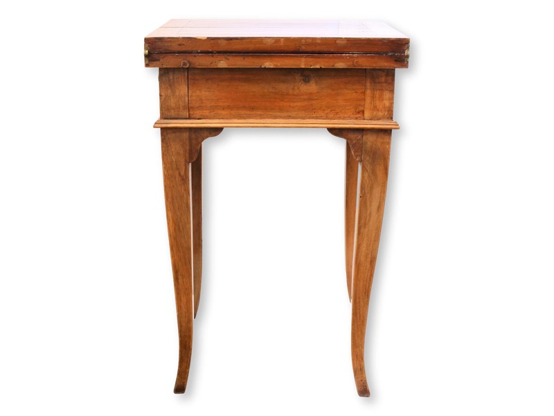 18th-C. Small Space Expandable Side Table gallery