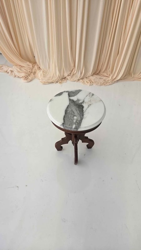 1950s Vintage Victorian Style Marble-top pedistal style End Table Detachable Top