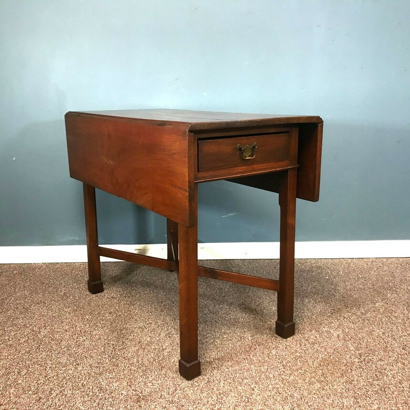 18th Century Walnut Pembroke Table