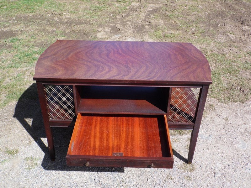 Vintage Columbia Mfg Co. Federal Hepplewhite Style Mahogany Coffee Table gallery