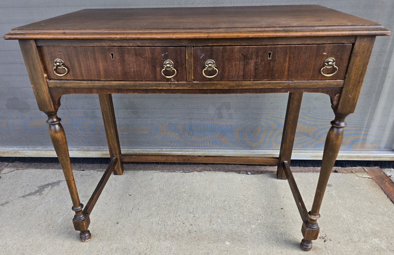 Early American Style Solid walnut Writing Table w/ 2 Locking Drawers 30″×36″×20″