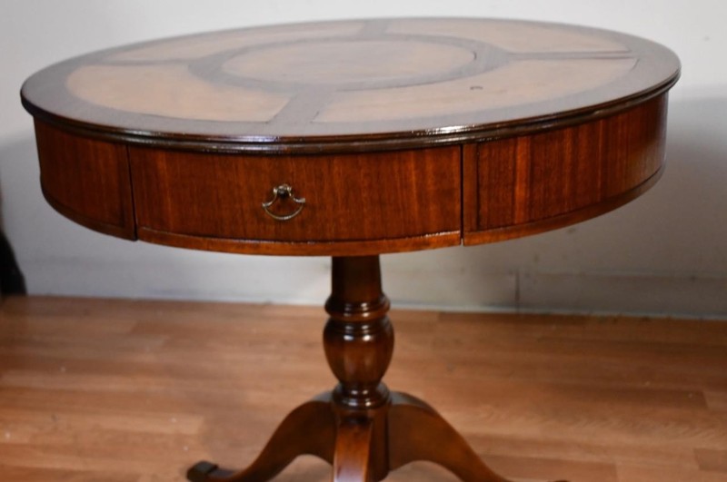 1930s English Regency Mahogany & Leather top PAIR of side tables / end tables gallery