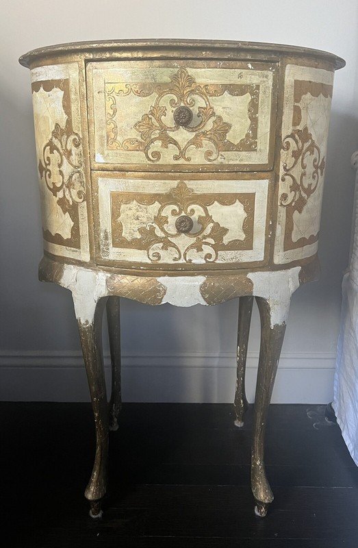 rare Florentia Vintage side Tables Made In Italy gold Cream Set Of 2 gallery