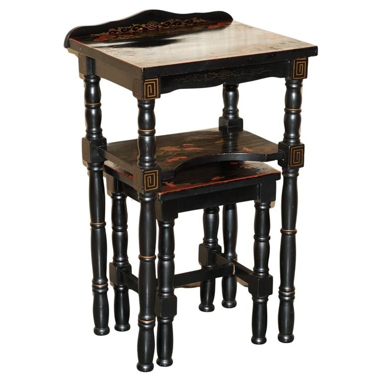 SUBLIME NEST OF 2 CIRCA 1880 CHINESE CHINOISERIE LACQURERED TABLES HAND PAINTED
