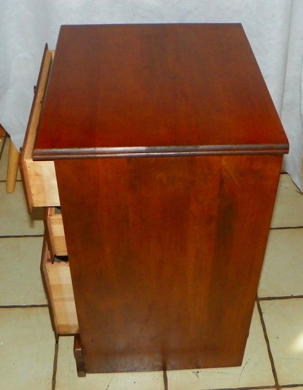Light Cherry Nightstand (NS29) gallery
