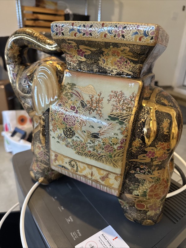 Large Mid 20th Century Japanese Porcelain Satsuma Elephant Plant Stand gallery