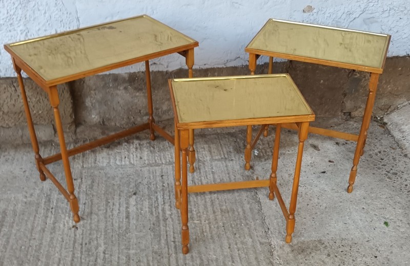 Nesting Tables 3x Set Tables 50s United Workshops Vintage Table 60s gallery