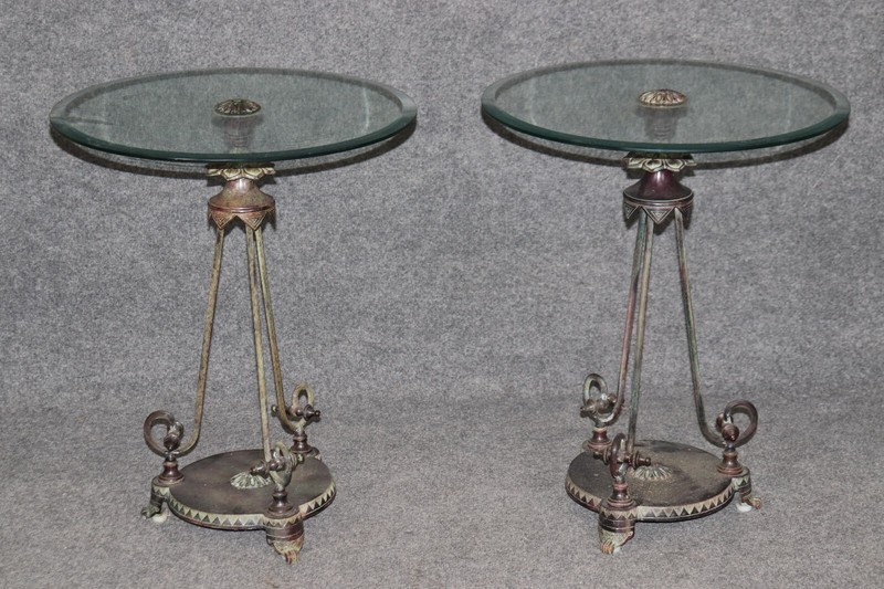Gorgeous Pair Verdi Gris Bronze Circular Neoclassical Italian Gueridons Tables