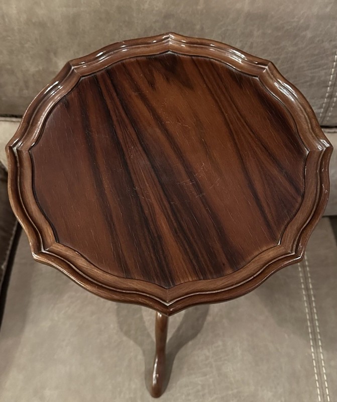 1990s Vintage Bombay Company End Table gallery