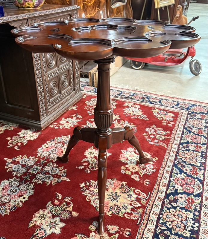 Vintage Mahogany Pie Crust Tea Table Tilt top Carved Occasional Table gallery