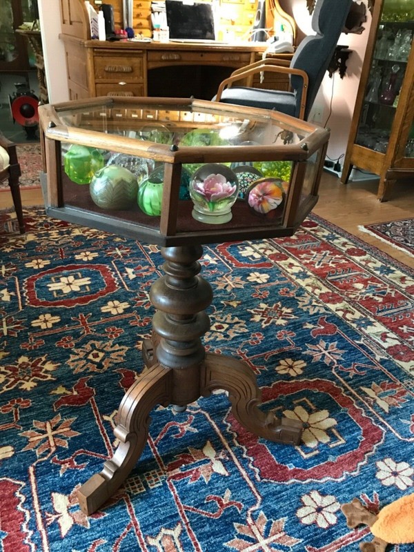 Rare Victorian Mahagany Vitrine 8 Sided Glass Display Table 29.5” Tall