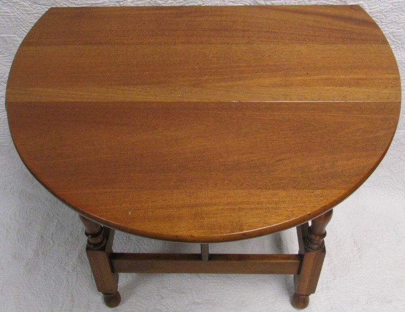 Chery or Maple Mid-Century COLONIAL REVIVAL Drop Leaf End Table D. M. Read Co. gallery