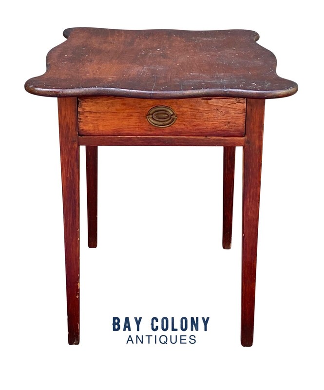 IMPORTANT & RARE ANTIQUE HEPPLEWHITE NEW ENGLAND PINE TABLE WITH SERPENTINE TOP gallery