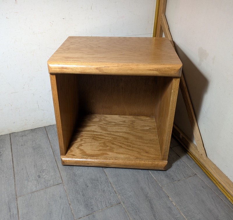 Vintage Rustic Country Oak Wood Side Table Open Cube Cubby/Curio Box Shelf P45 gallery