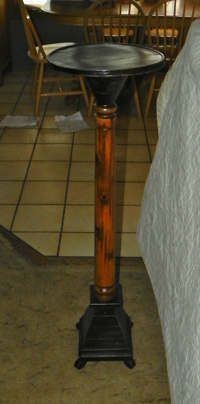 Oak & Cedar Pedestal Plant Stand (PS71) gallery