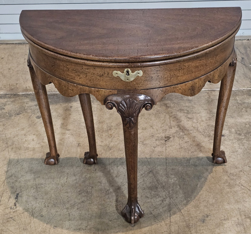 Kittinger Williamsburg Mahogany Hall Table Game Table CW 156 Claw & Ball gallery