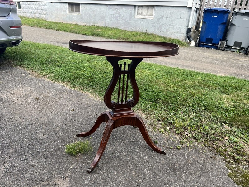 Vintage / Mid-Century MERSMAN Lyre Harp Base Oval Side Table
