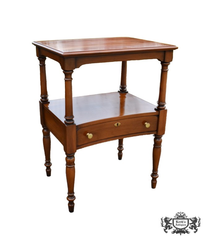 Vintage Statton CherryWood Americana Style Side Table w/Drawer