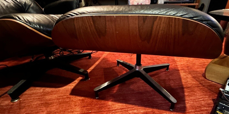 Vintage 1978 Eames Herman Miller Rosewood Lounge Chair and Ottoman gallery