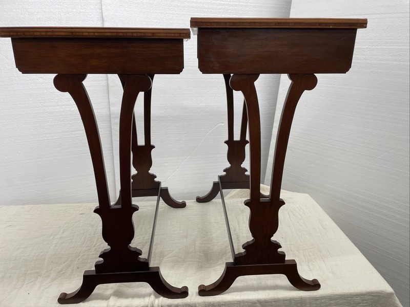Mahogany REGENCY Style Inlaid Set of 2 NESTING TABLES gallery