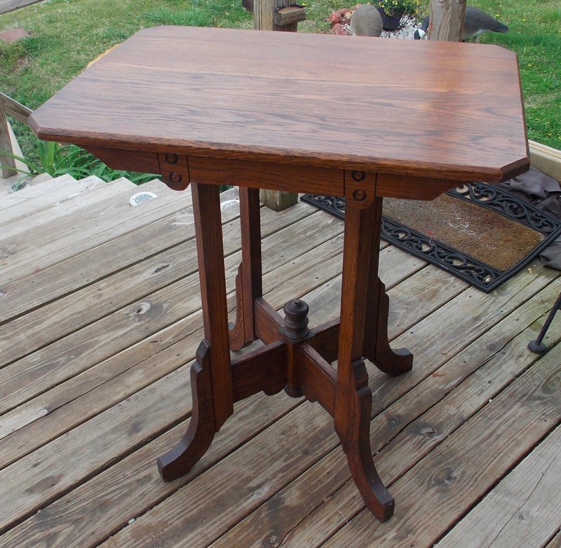 Oak Eastlake Parlor Table / Lamp Table (PRT16)