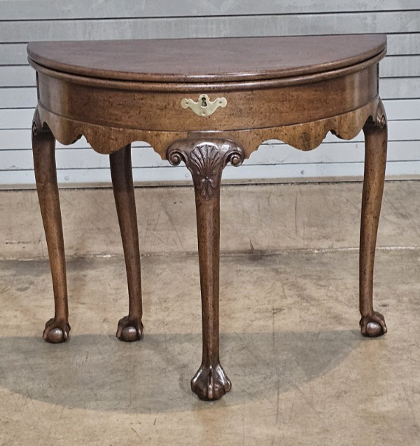 Kittinger Williamsburg Mahogany Hall Table Game Table CW 156 Claw & Ball gallery