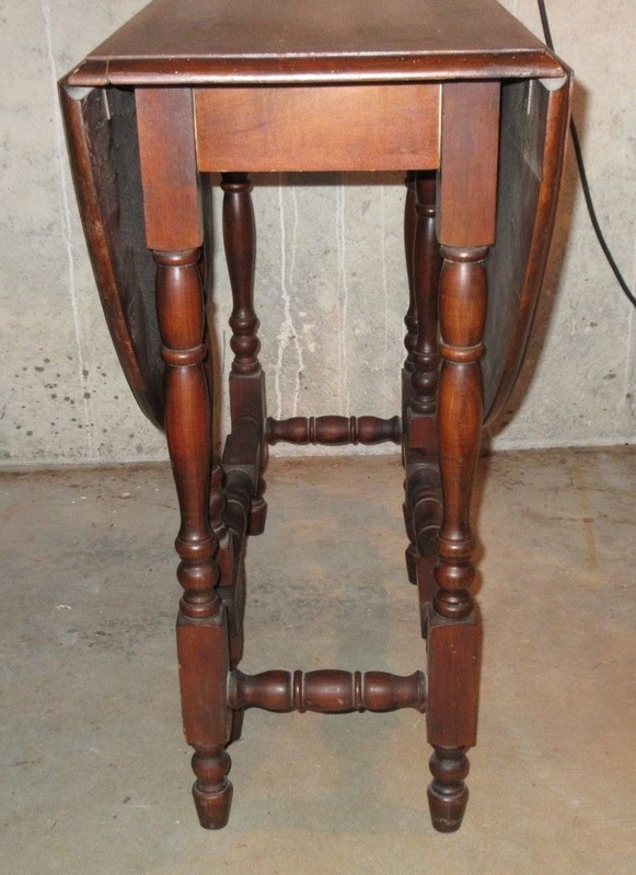 Antique Gateleg Table gallery