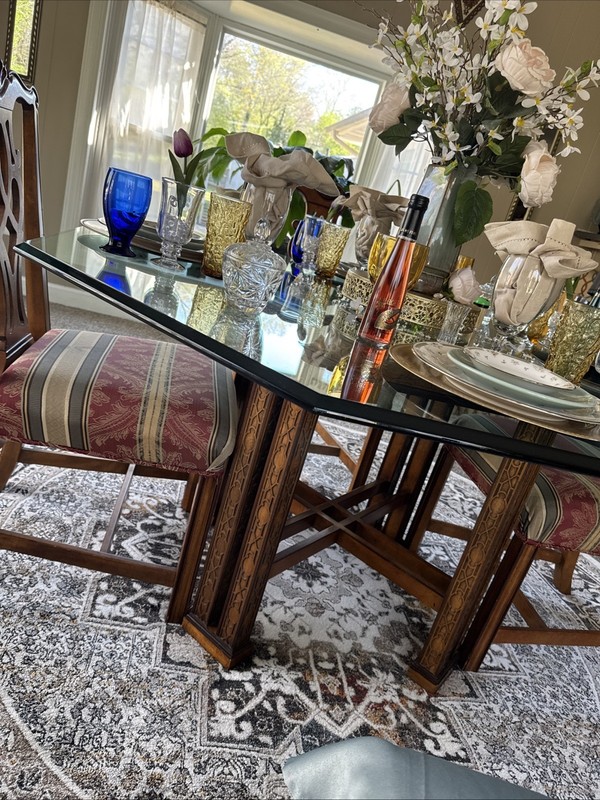 DREXEL HERITAGE CHINESE CHIPPENDALE GLASS OCTAGON DINING TABLE W/ORIGINAL CHAIRS gallery