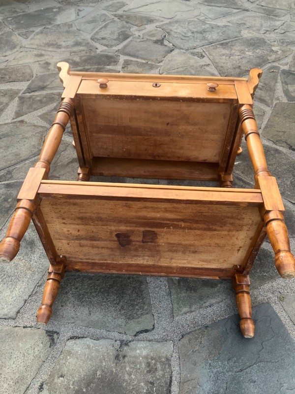 Maple Vintage Open Wash Stand gallery
