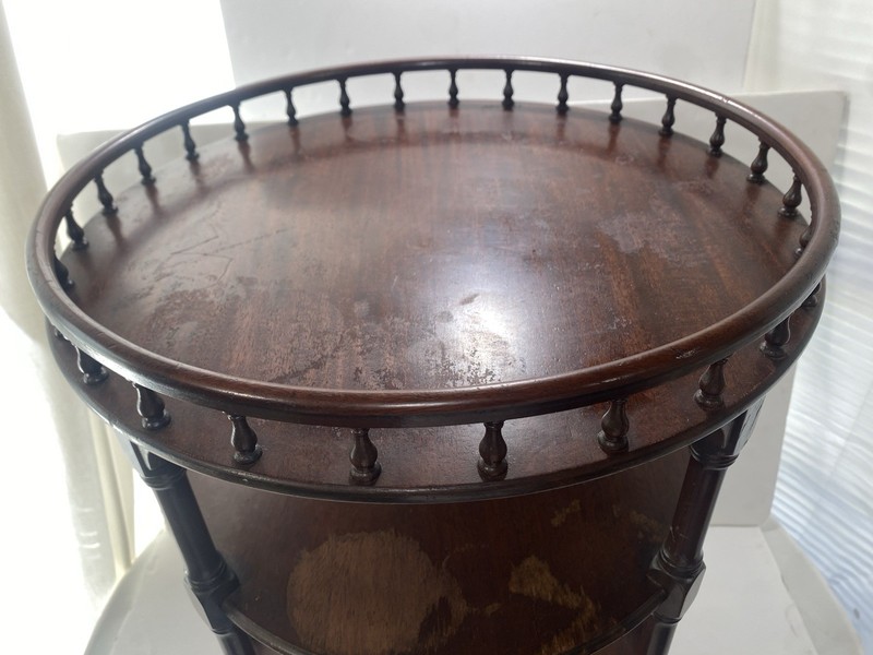 Imperial Furniture 3 Tiered Table Gallery 1456 Genuine Mahogany 18x28” True gallery
