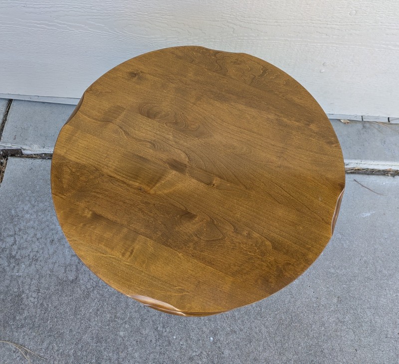 Vintage Rustic Country Colonial Farmhouse Maple Wood Round Table Turned Legs F59 gallery