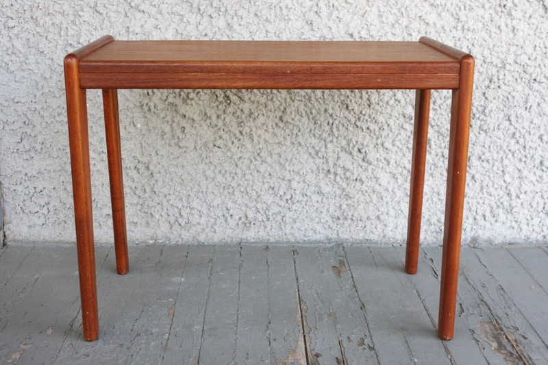 Vintage Side End Table. Teak Wood Mid Century Danish Modern Style RARE Design gallery