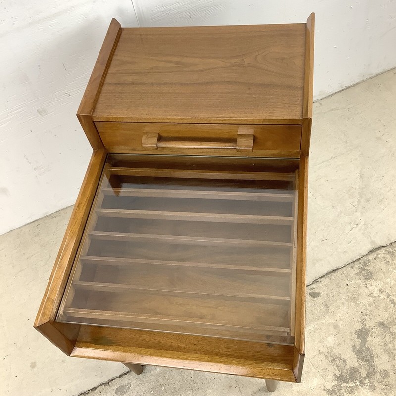 Mid-Century Two Tier End Table or Lamp Table gallery