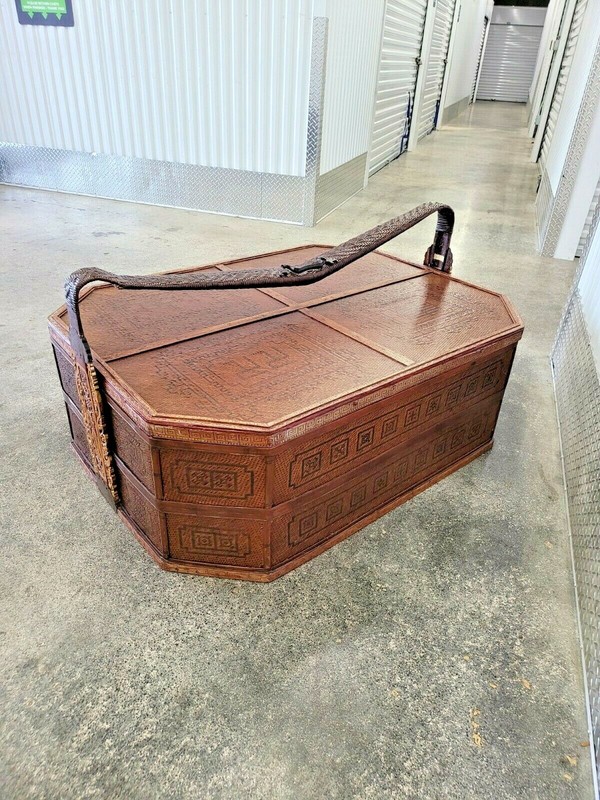 VERY LARGE MAITLAND SMITH CHINESE BASKET COFFEE TABLE gallery