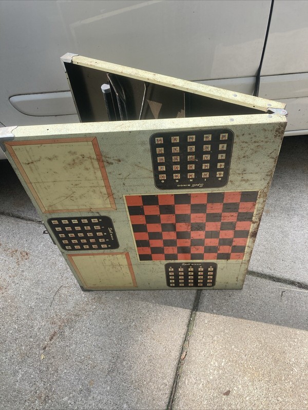 TRUE VINTAGE QUAKER FOLD- MATIC GAME METAL PORTABLE TABLE gallery