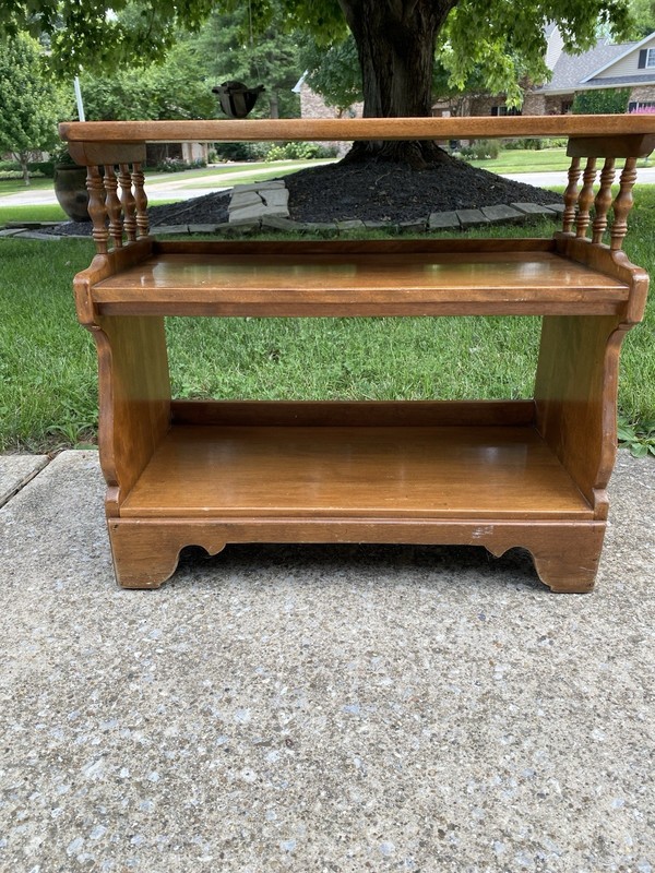 Ethan Allen Heirloom Maple Nutmeg End Table gallery