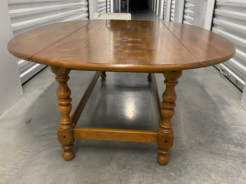 Late 20th century 1970’s Ethan Allen Early American style drop leaf coffee table gallery