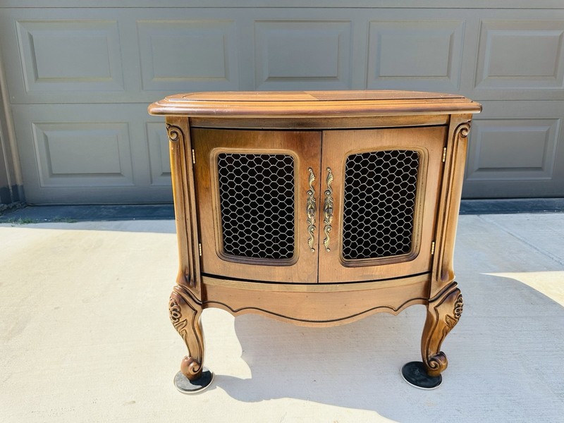 Beautiful Vintage French Provincial Maple Drum Table W/ Screened Window Doors