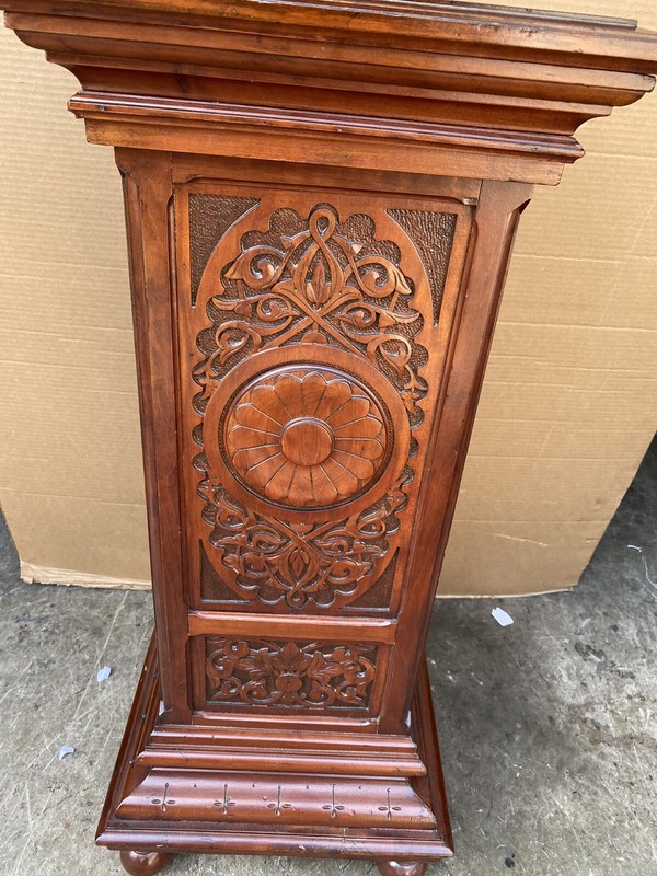 WALNUT CARVED PEDESTAL, ATTR. PABST gallery