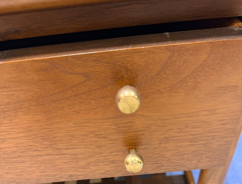 mid-century modern Lane AWARD side table circa 11/04/1961 style 972-02 Walnut gallery